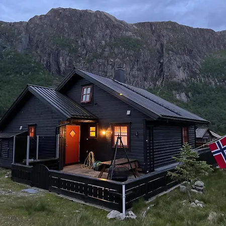 Lyngbu Pa Stavtjorn *