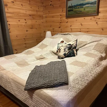 Lyngbu Pa Stavtjorn Nyaraló Vikeså