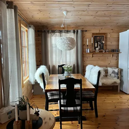 Nyaraló Lyngbu Pa Stavtjorn Vikeså